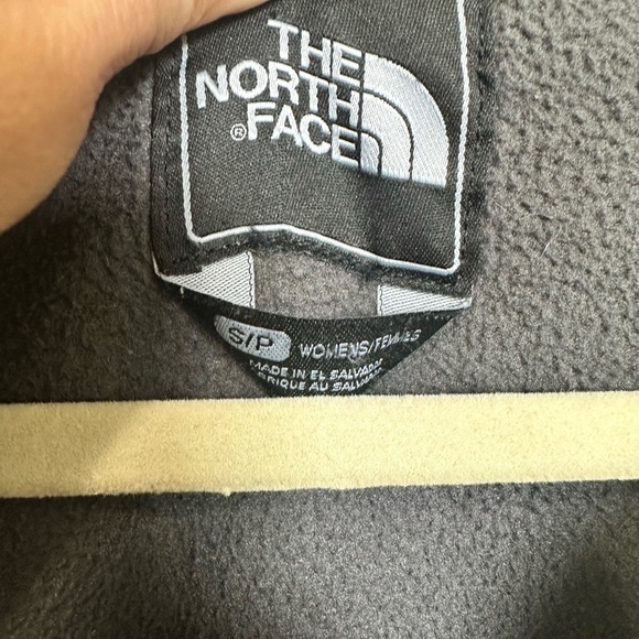The NorthFace women’s Fleece jacket Small - Picture 2 of 7